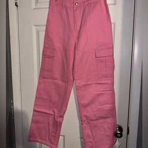 PINK CARGO PANTS💗